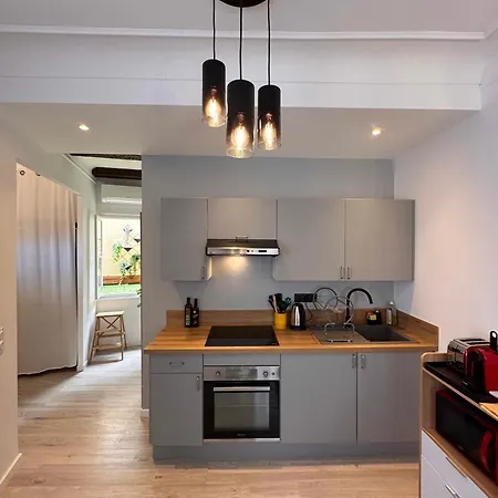 Appartement Gambetta - Lumineux Calme Au Coeur D'antibes Et De Ses Plages