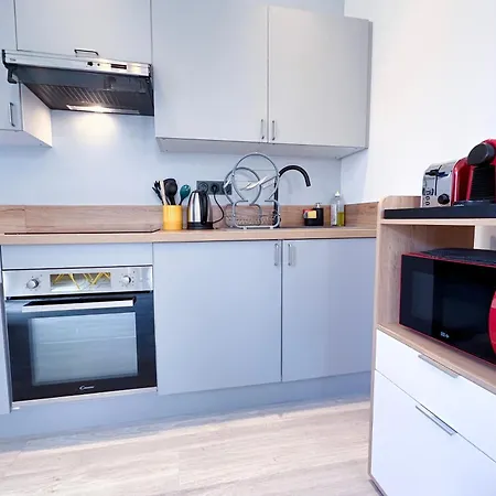 Appartement Gambetta - Lumineux Calme Au Coeur D'antibes Et De Ses Plages *